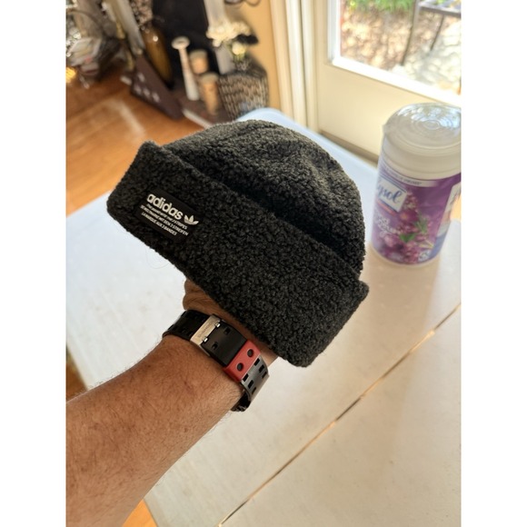 Adidas Men's Grey Beanie Hat With Adidas Logo - Picture 1 of 5